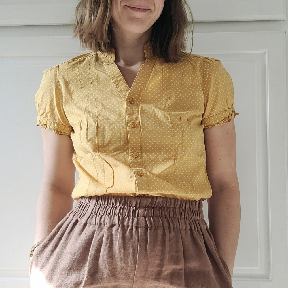 Merona Short Sleeve Yellow Dot Ruffle Blouse S